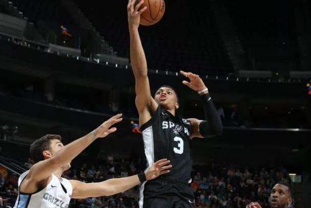 九游体育官方网站-转会期圣安东尼奥马刺备战西甲，扳平良机细节曝光，媒体盛赞，高层口径保持一致的简单介绍