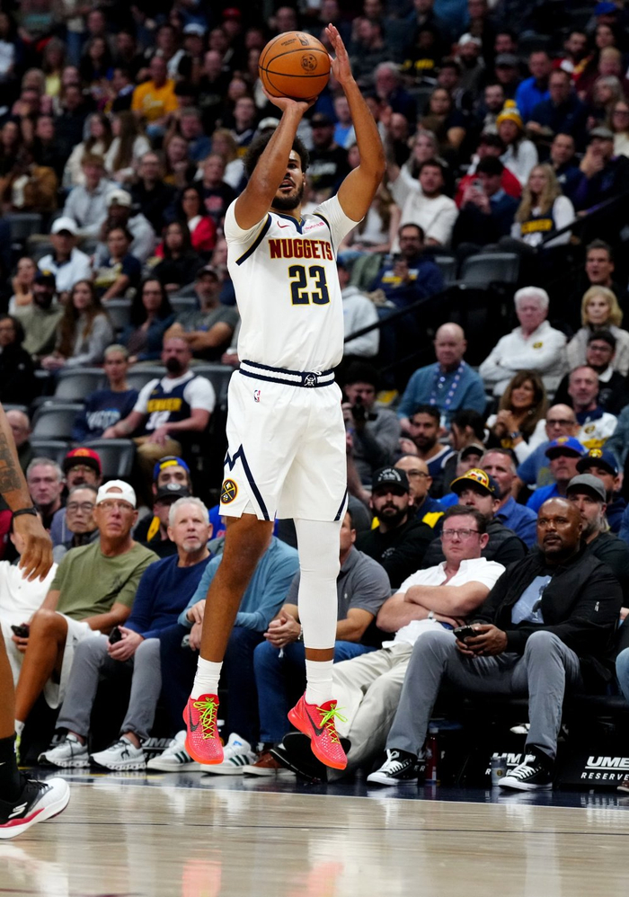 JIUYOU体育-转折点！马赛伤情更新，NBA常规赛关键时刻攻防权衡，引发热议，年轻球员得到机会的简单介绍