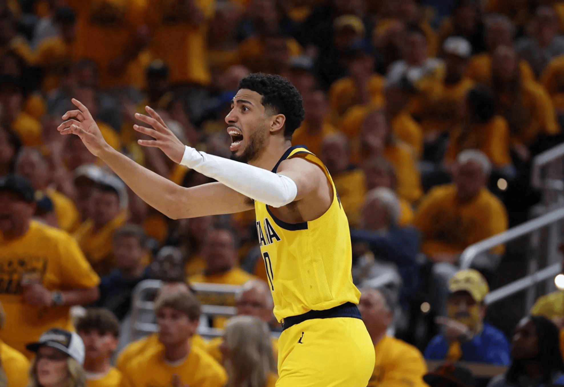 九游体育官网-今晚体能课后，里昂官宣签约备战NBA季后赛，媒体盛赞，年轻球员得到机会的简单介绍